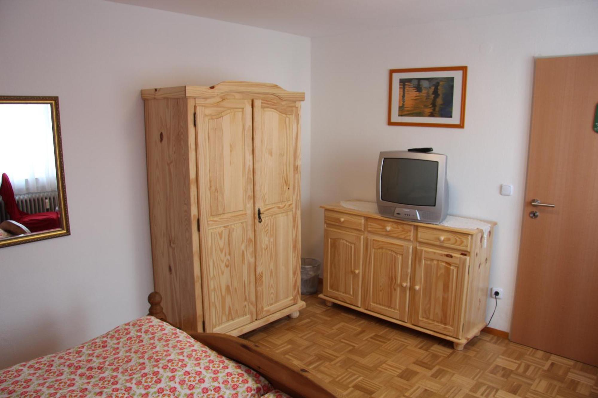 Hotel am Schloss Neuenstein Zimmer foto